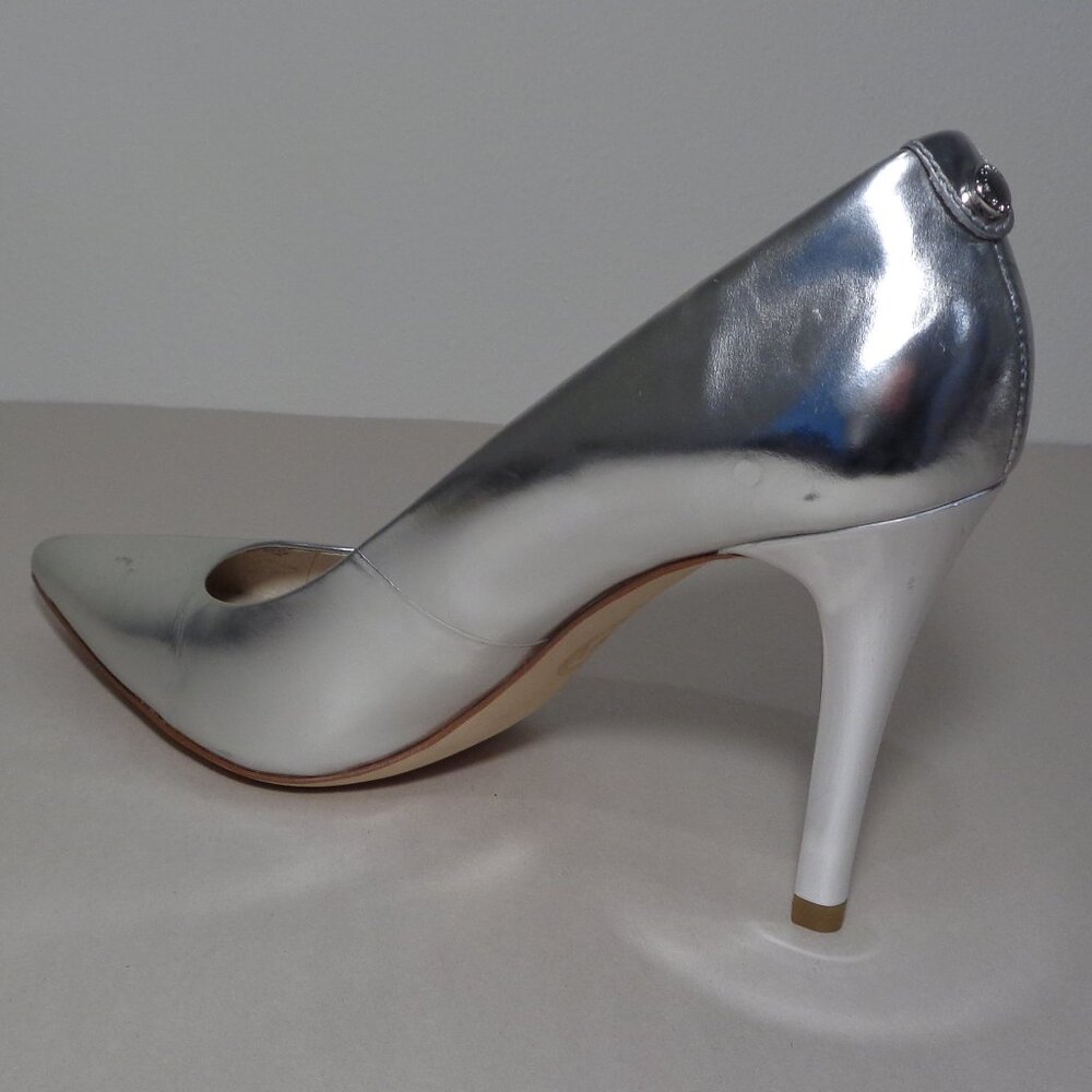 Michael Kors Size 7 M / ELISA PUMP / Silver / Leather / Heels New Women's Shoes - Picture 10 of 16